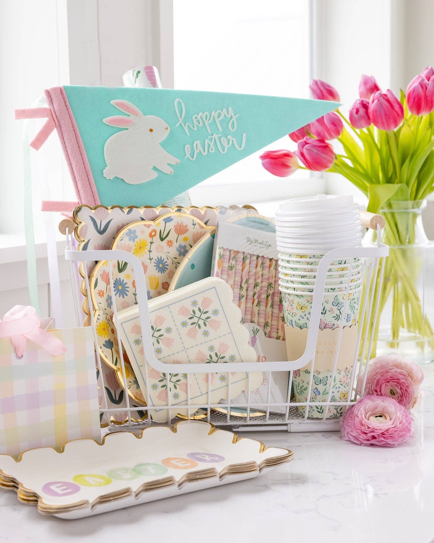PLPL285 - Easter Eggs Scallop Paper Plate