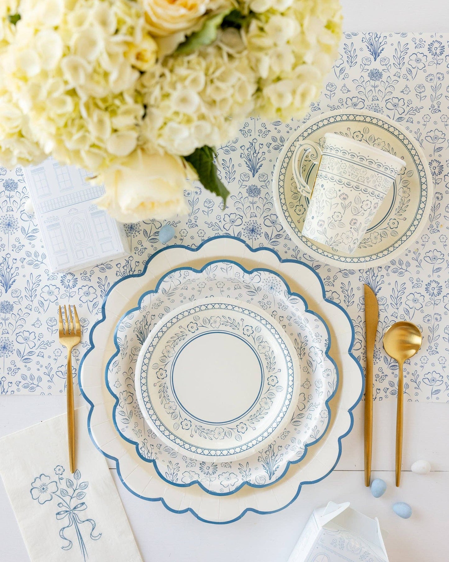 PEM1040 - Pembroke Floral 7" Paper Dessert Plate