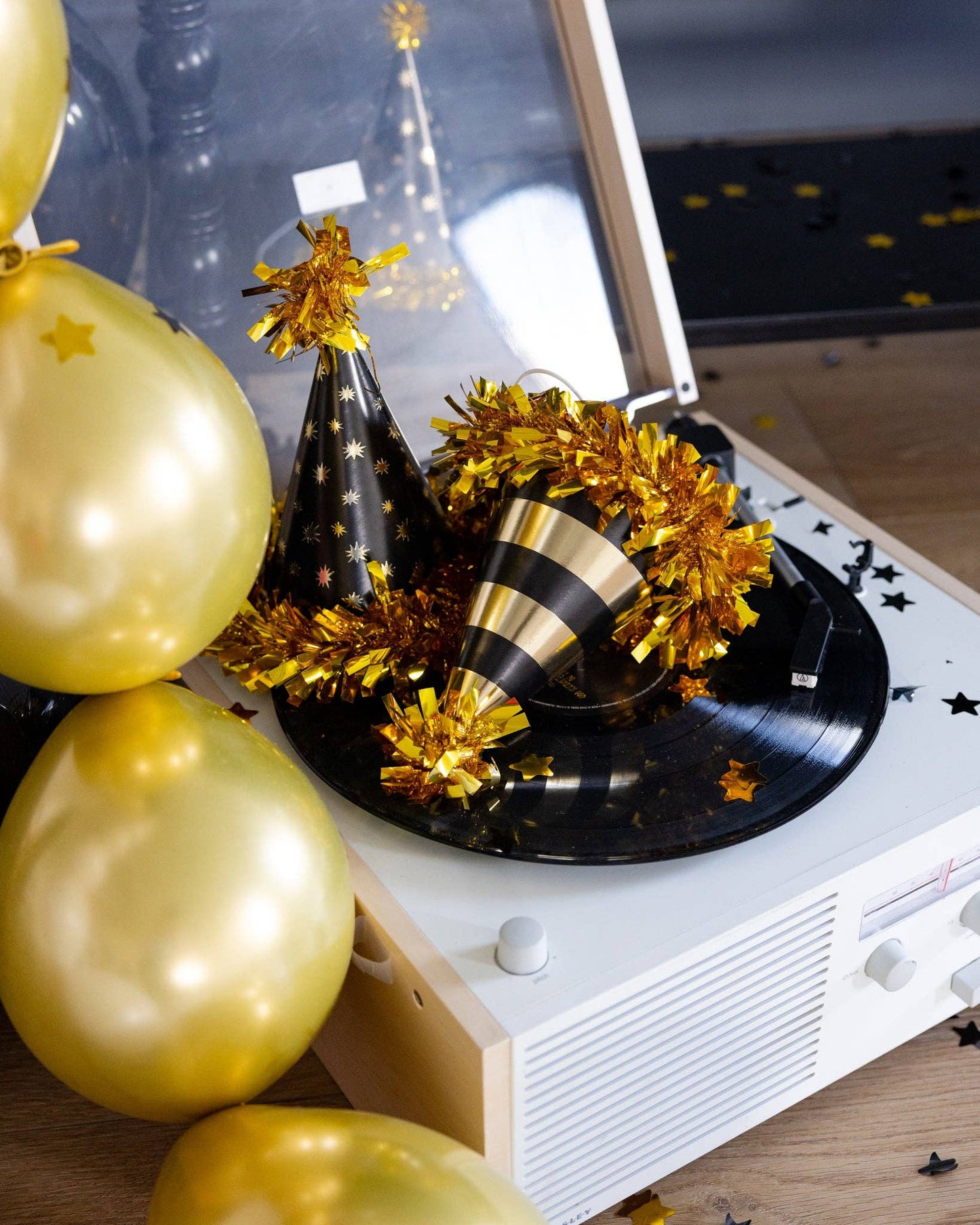 NYE1208 - Black and Gold Party Hats