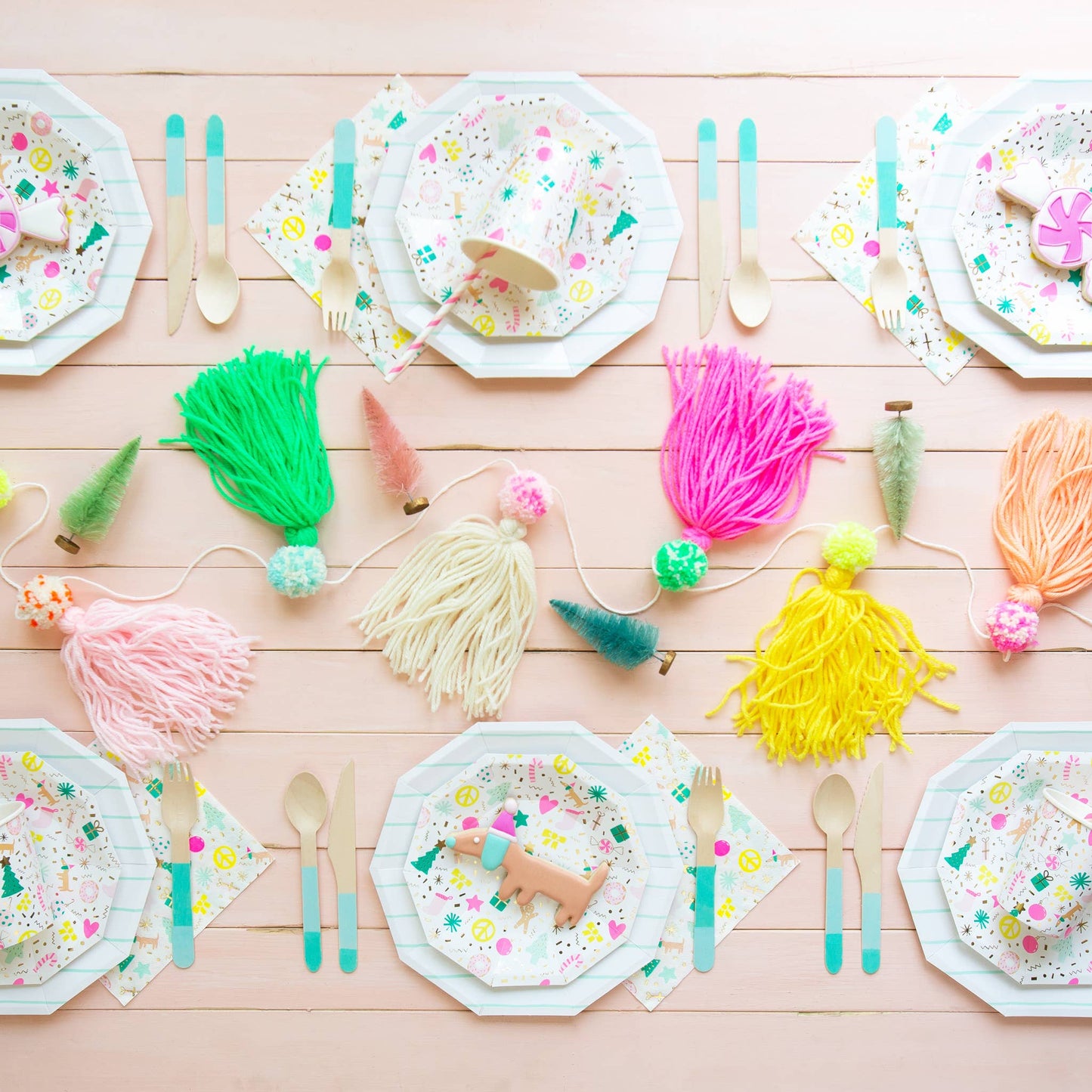 Merry + Bright Small Plates  - 8 Pk.