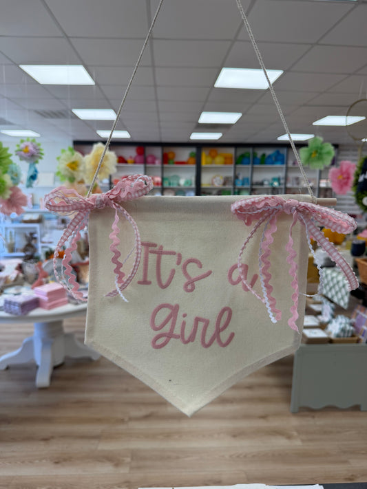 It’s a boy or it’s a girl flag banner with ric rac and ribbon