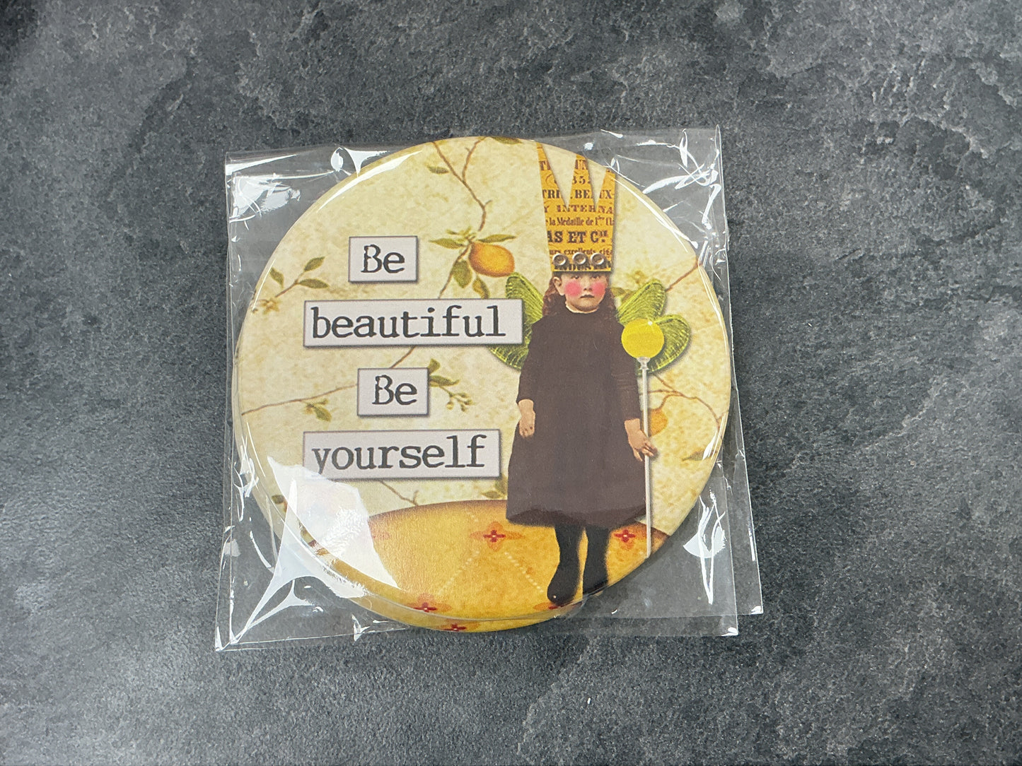 Be beautiful pocket mirror