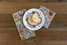 Hester & Cook Autumn Acanthus Guest Napkins (Pack of 16)
