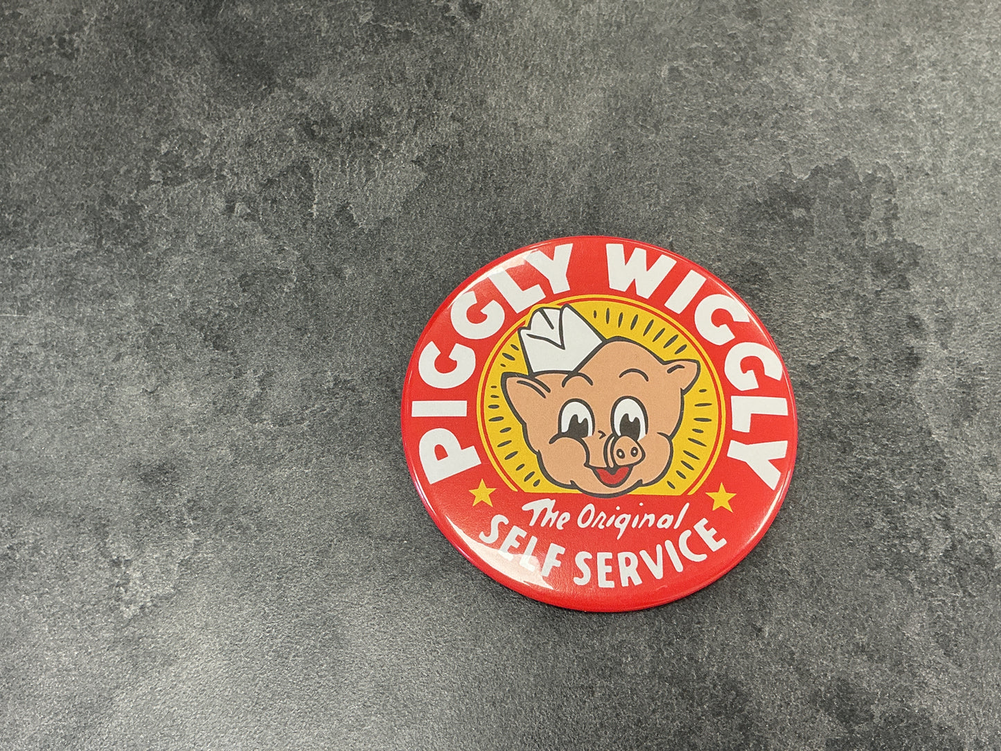 Piggly wiggly magnet
