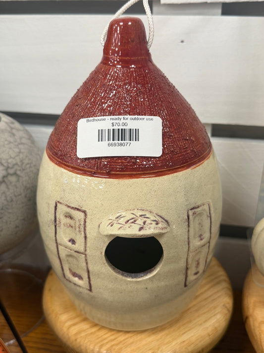Birdhouse - ready for outdoor use