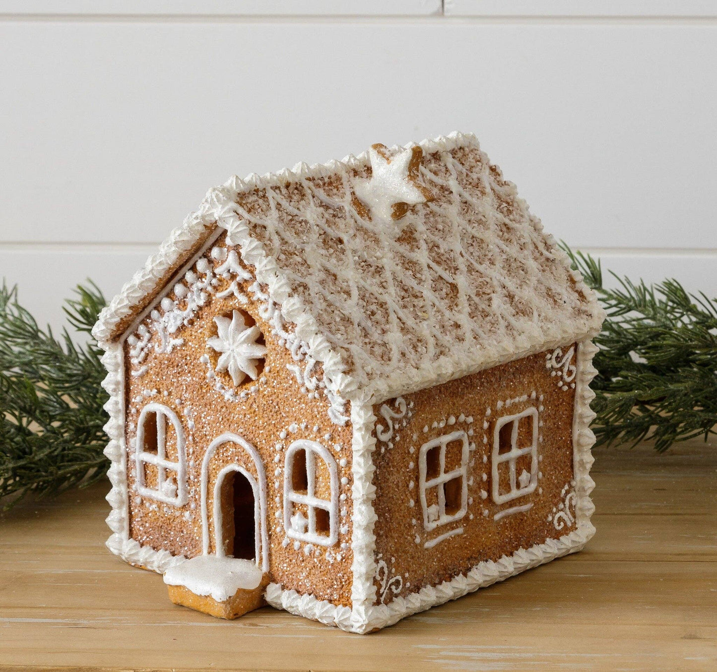 Lighted Gingerbread House With Snowy Roof (PC)