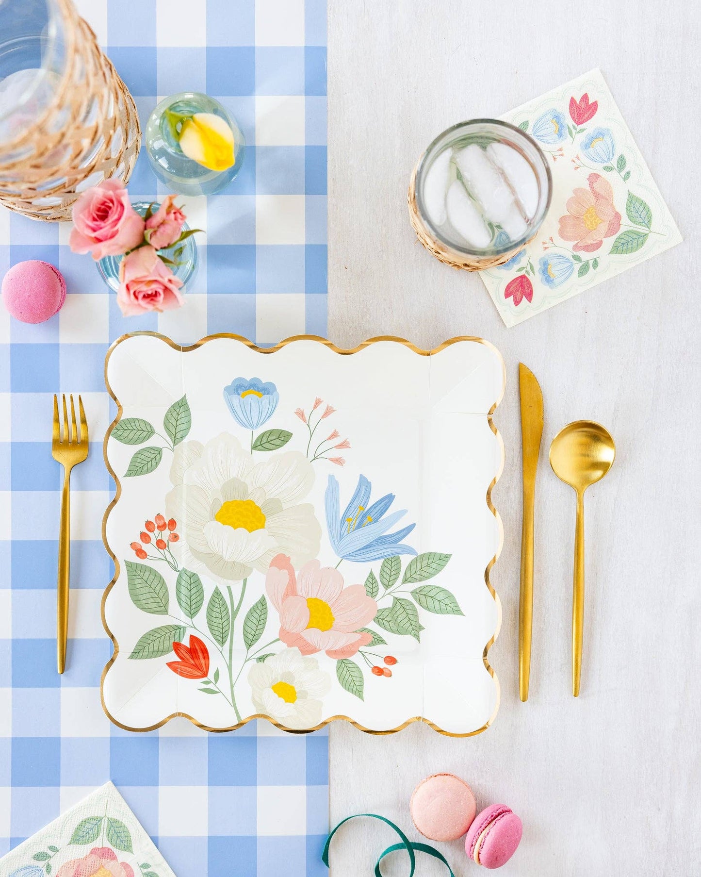SPR1039 - Floral Corner Napkins