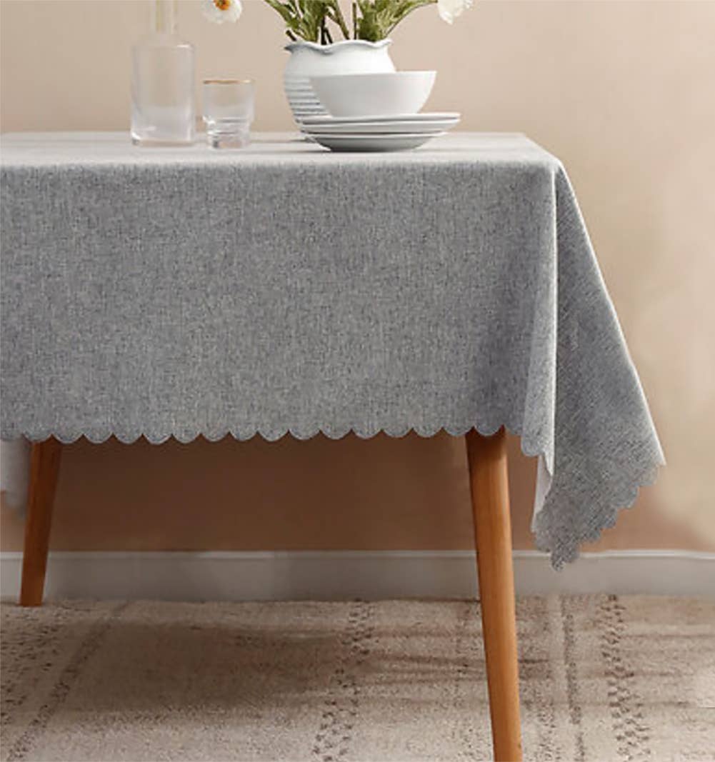 Scalloped Trim Wrinkle-Free Heat-Resistant Tablecloth